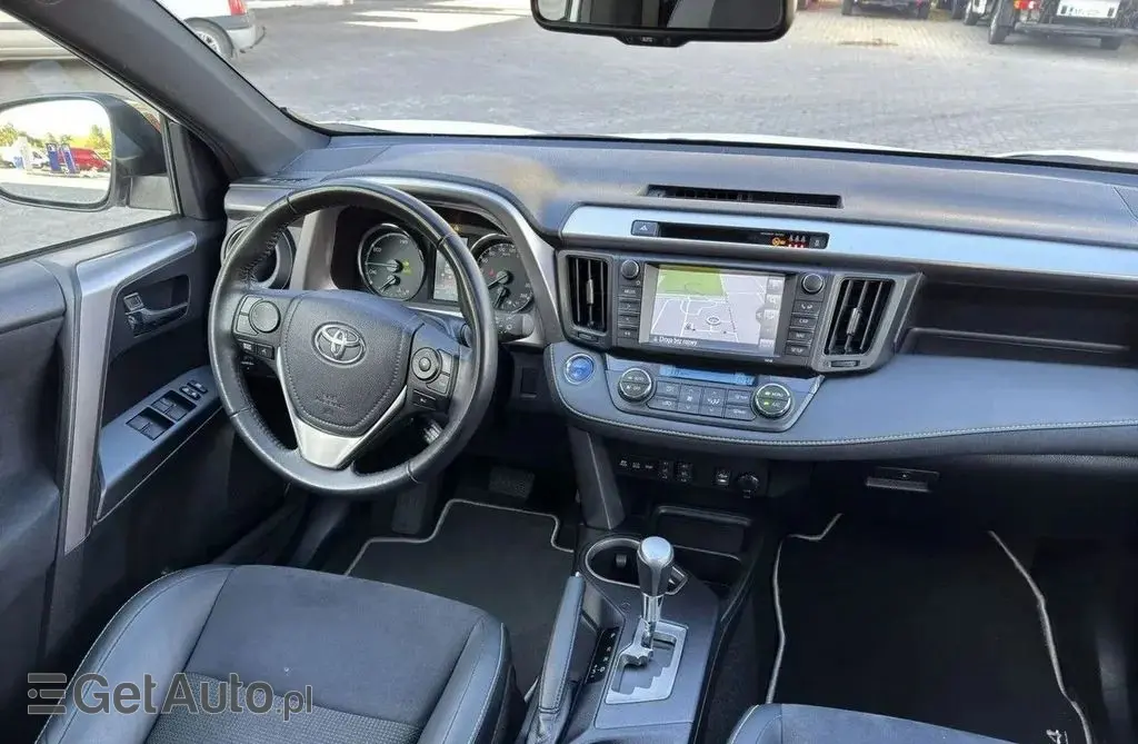 TOYOTA Rav 4 