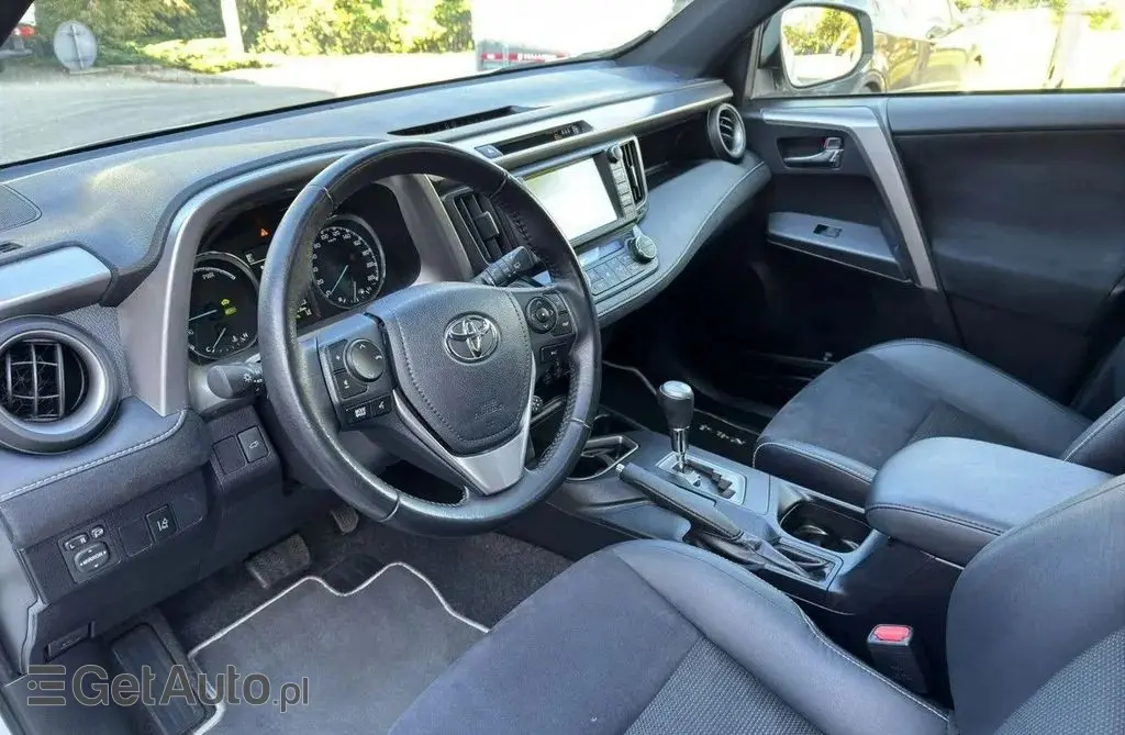 TOYOTA Rav 4 