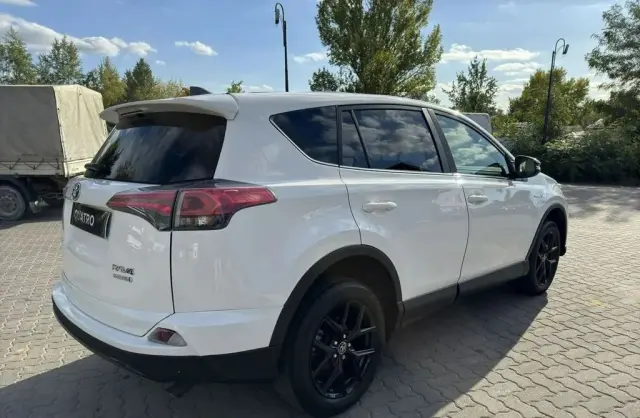 TOYOTA Rav 4 
