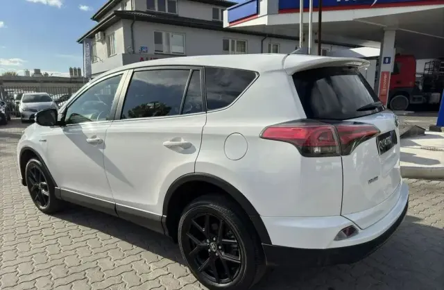 TOYOTA Rav 4 