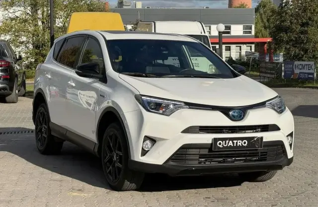 TOYOTA Rav 4 