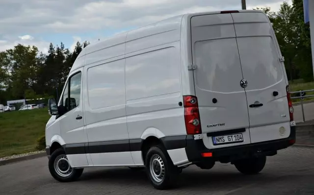 VOLKSWAGEN Crafter 