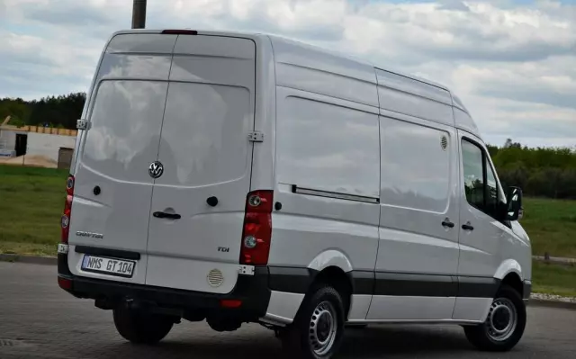 VOLKSWAGEN Crafter 
