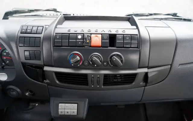 IVECO EUROCARGO 190EL32  / Wywrotka + HDS / HYDROBURTA / BORDMATIC / 3 STRONNY KIPPER - 3.5 M / EURO 6 