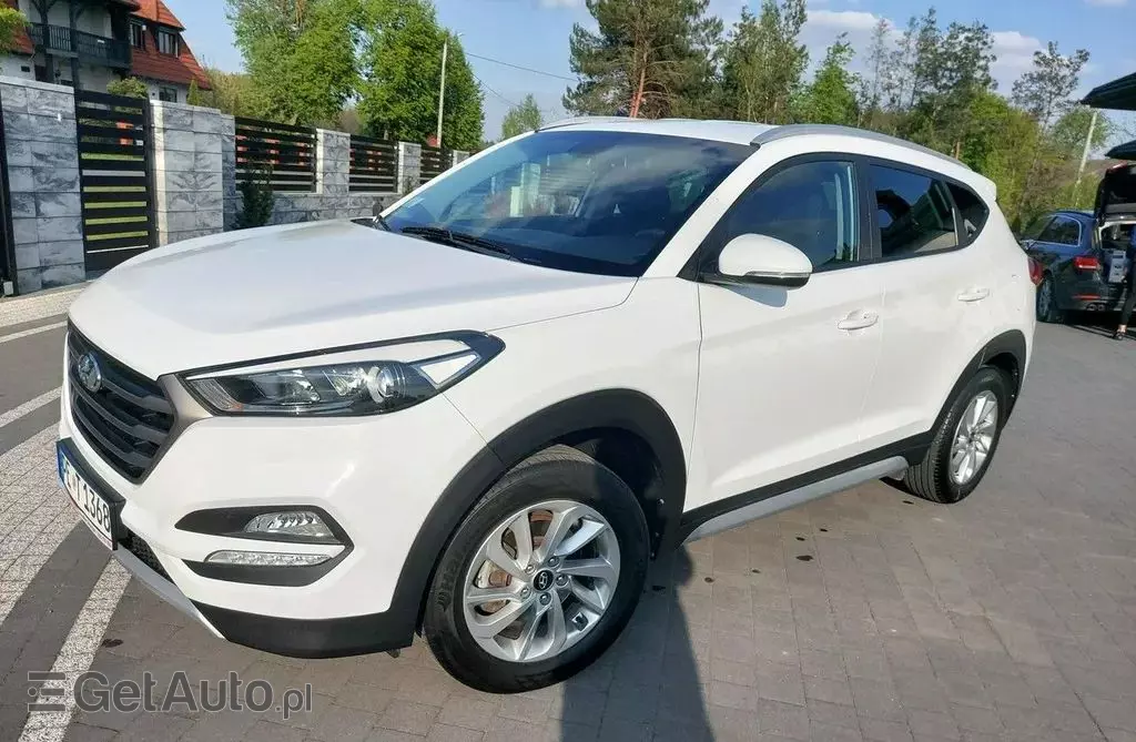 HYUNDAI Tucson 