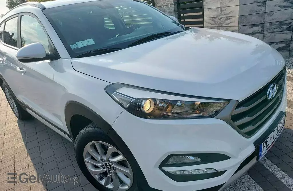 HYUNDAI Tucson 