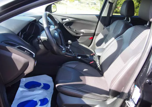 FORD Focus 1.0 EcoBoost Titanium