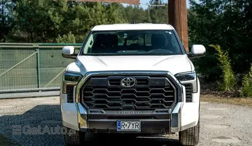 TOYOTA Tundra 