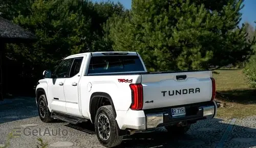 TOYOTA Tundra 