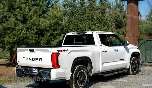 TOYOTA Tundra 