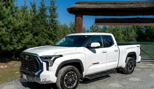 TOYOTA Tundra 