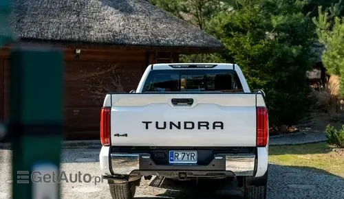 TOYOTA Tundra 