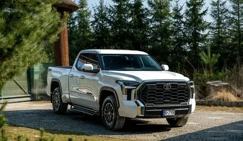 TOYOTA Tundra 