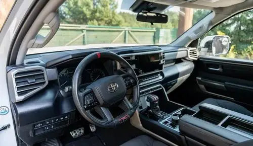 TOYOTA Tundra 