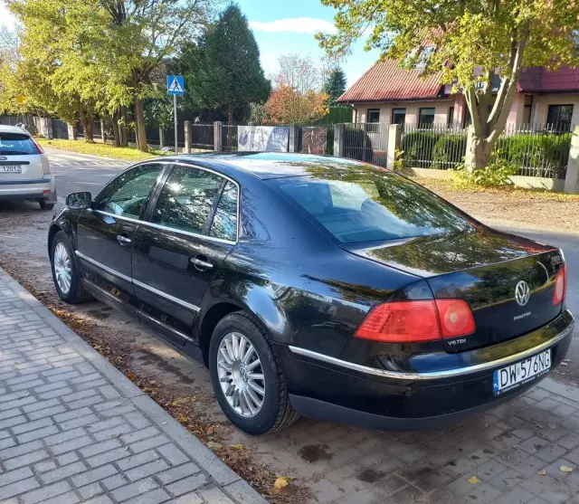 VOLKSWAGEN Phaeton 