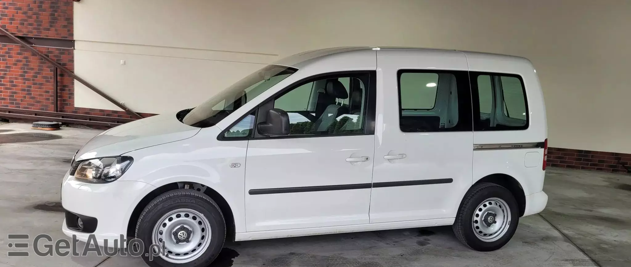 VOLKSWAGEN Caddy 