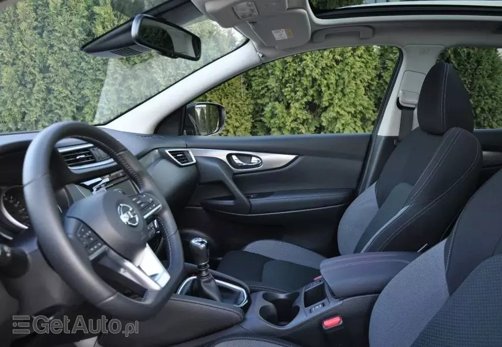NISSAN Qashqai N-Connecta