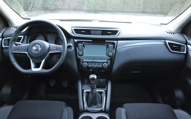 NISSAN Qashqai N-Connecta