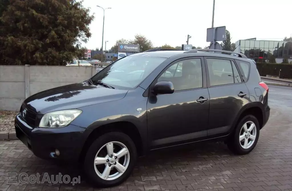 TOYOTA Rav 4 