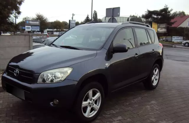 TOYOTA Rav 4 