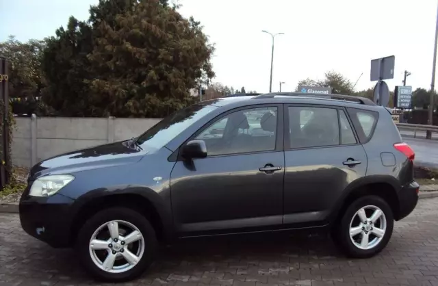 TOYOTA Rav 4 