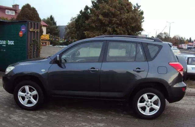 TOYOTA Rav 4 