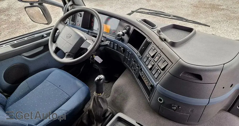 VOLVO FM 440 8x4 Hds/17m/Pilot 