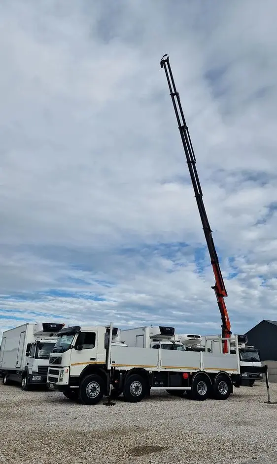 VOLVO FM 440 8x4 Hds/17m/Pilot 