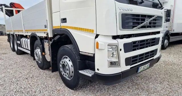 VOLVO FM 440 8x4 Hds/17m/Pilot 