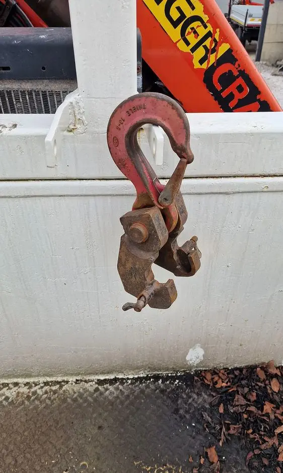 VOLVO FM 440 8x4 Hds/17m/Pilot 