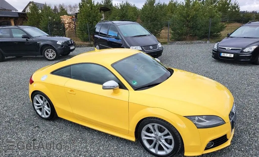 AUDI TT 