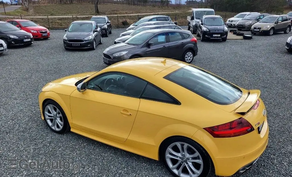 AUDI TT 