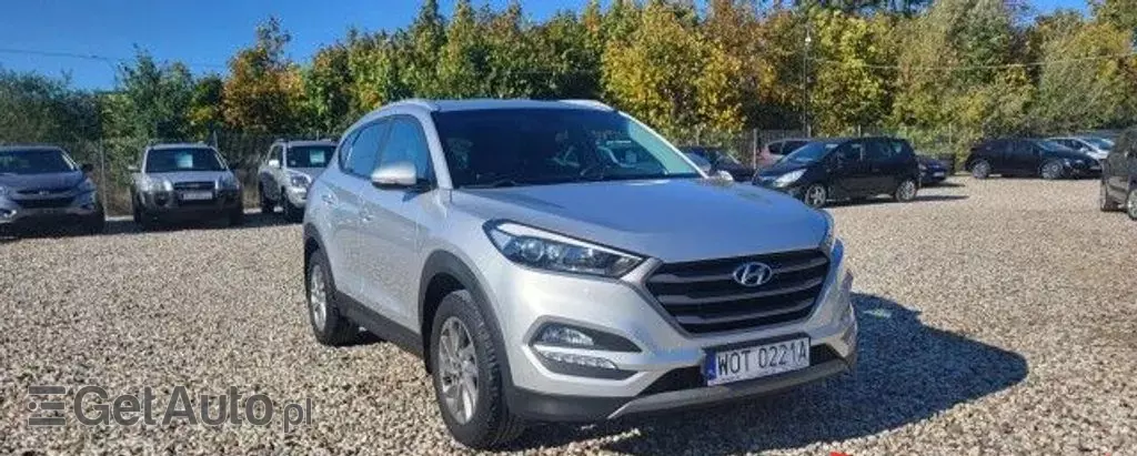 HYUNDAI Tucson 