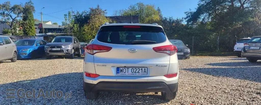 HYUNDAI Tucson 
