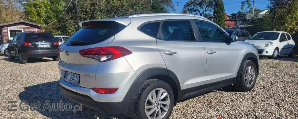 HYUNDAI Tucson 