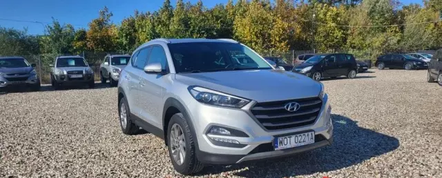HYUNDAI Tucson 