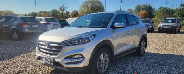 HYUNDAI Tucson 