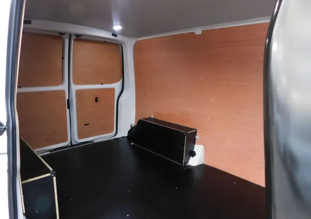 VOLKSWAGEN Transporter L1H1 Plus Comfortline DSG