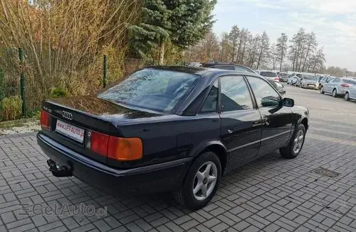 AUDI 100 