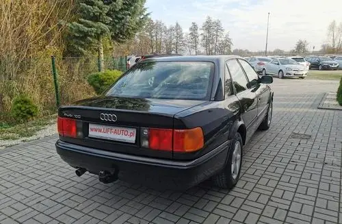AUDI 100 