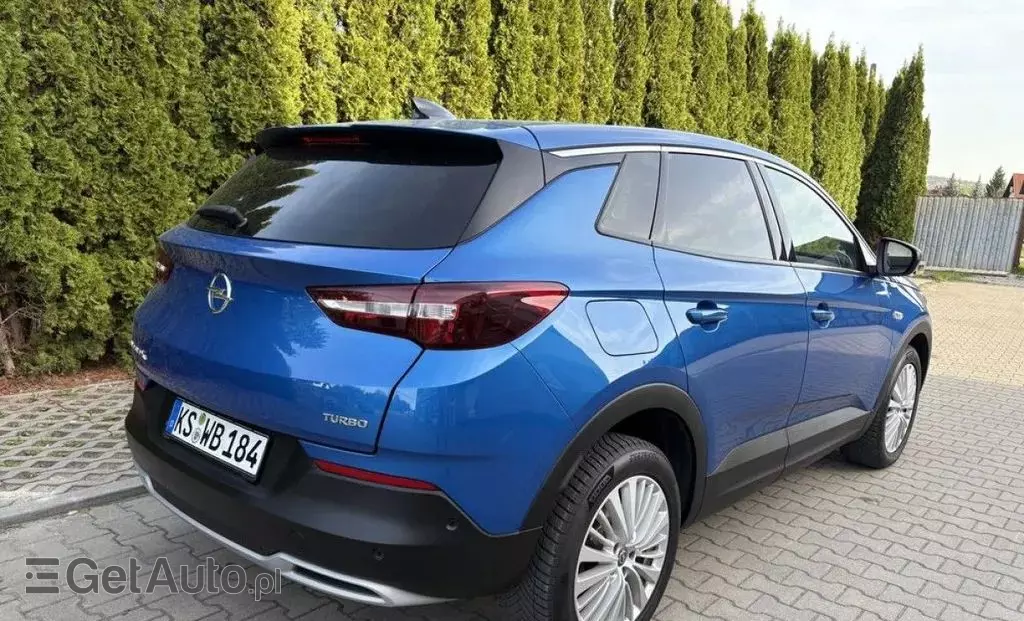 OPEL Grandland 