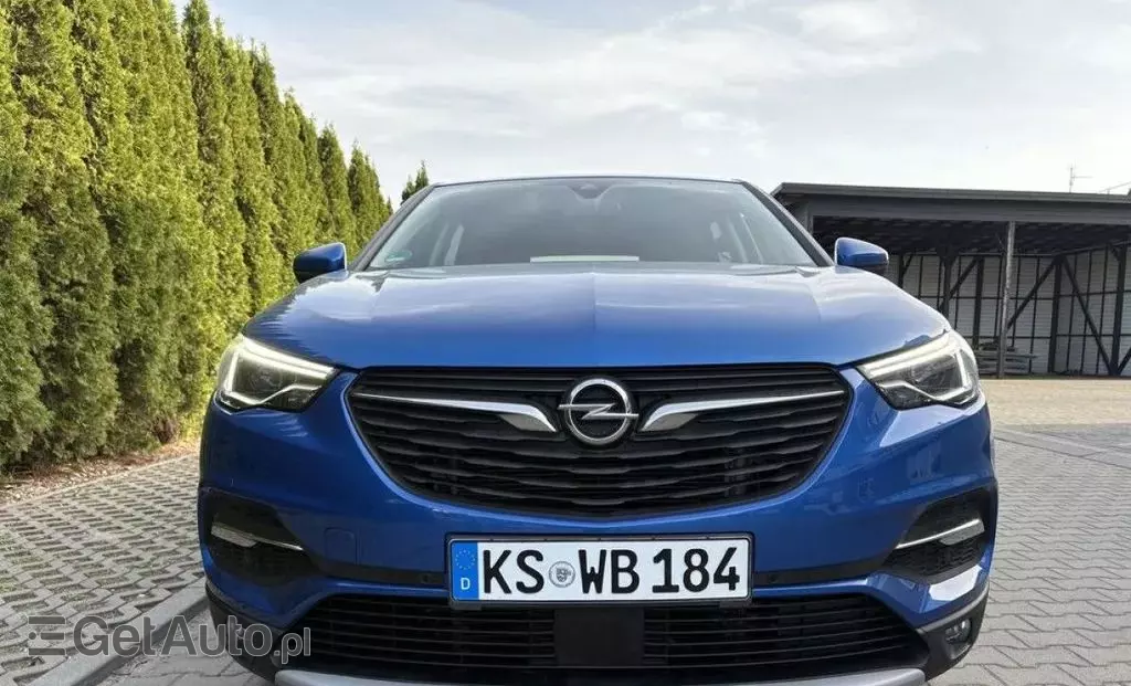 OPEL Grandland 