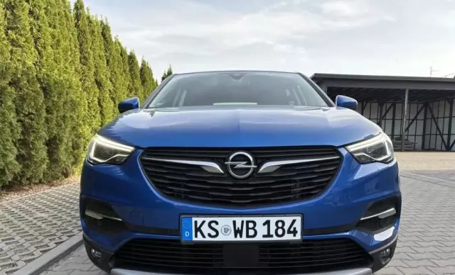 OPEL Grandland 