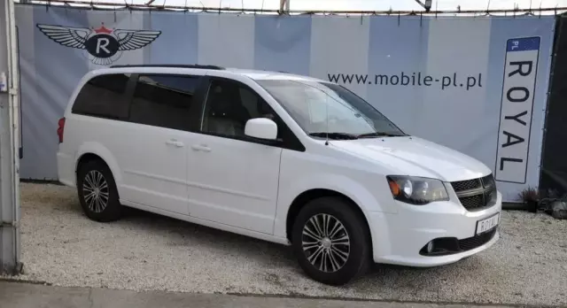 DODGE Grand Caravan 