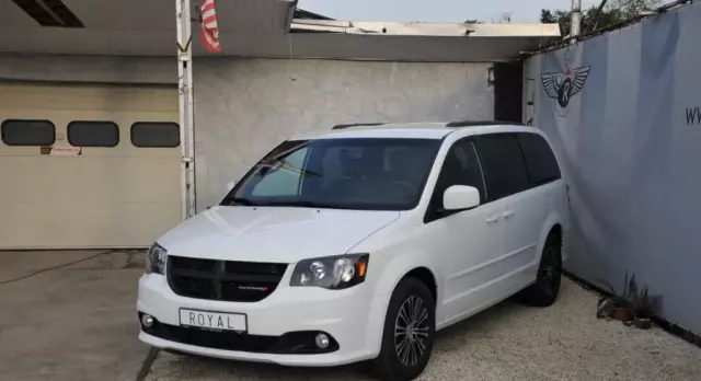 DODGE Grand Caravan 