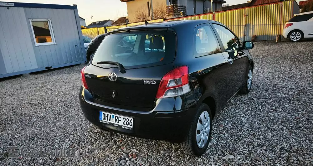 TOYOTA Yaris 
