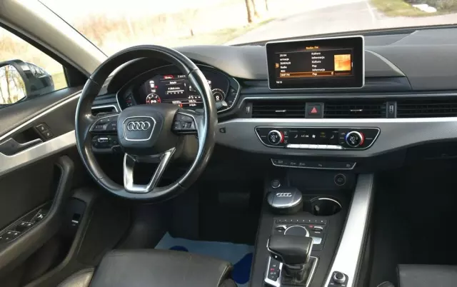 AUDI A4 2.0 TDI Design S tronic