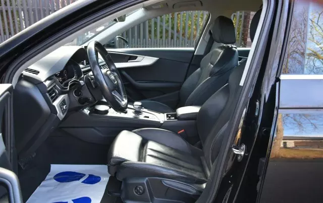 AUDI A4 2.0 TDI Design S tronic