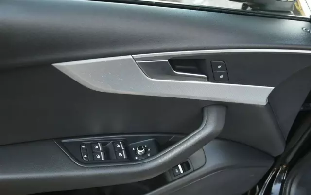 AUDI A4 2.0 TDI Design S tronic