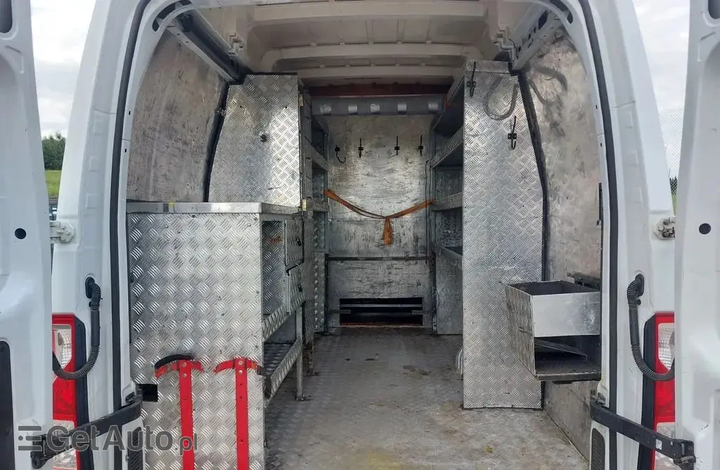 RENAULT Master 